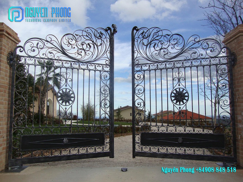 wrought-iron-driveway-metal-driveway-gates-automatic-driveway-gates -12.jpg